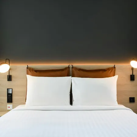 Отель Moxy Feuerbach 3*