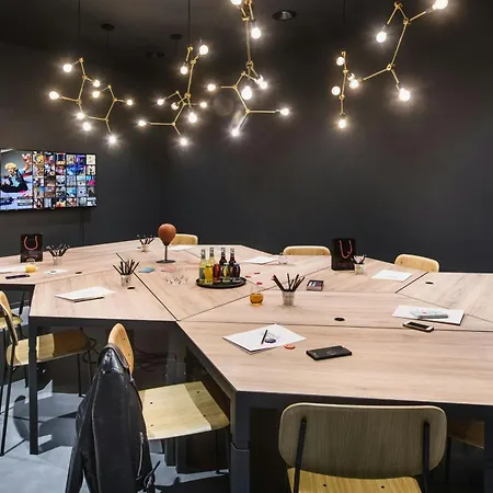 Szálloda Moxy Feuerbach